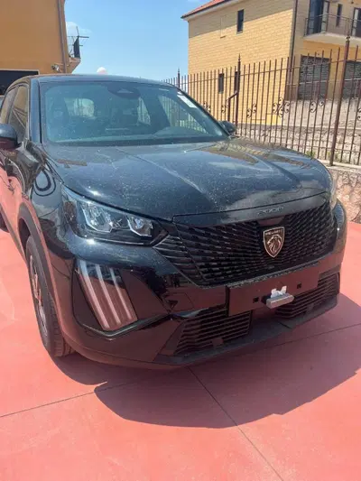 Peugeot 2008 1.2 puretech Style s&amp;s 100cv nuova a Foggia