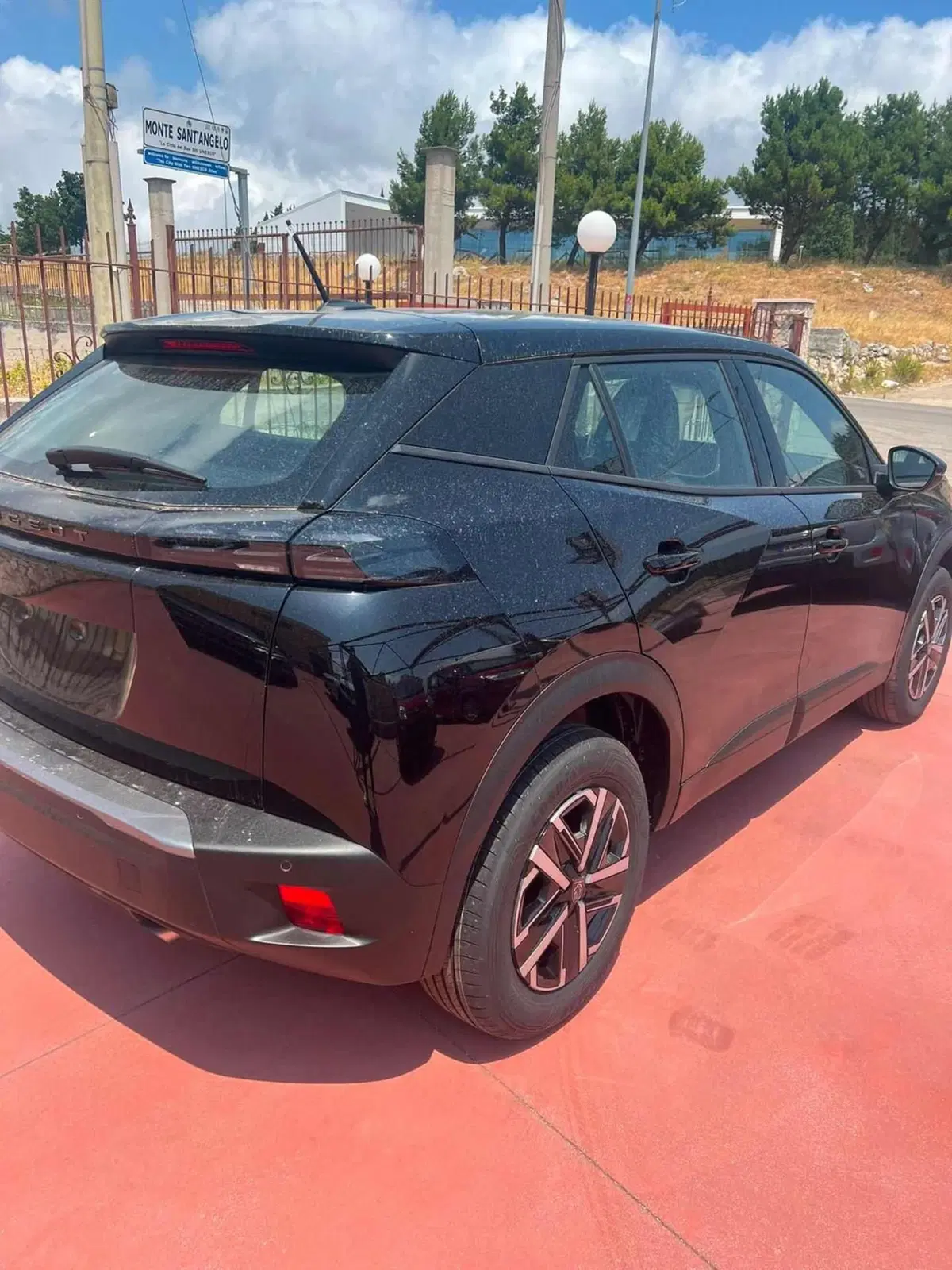 Peugeot 2008 nuova a Foggia (5)
