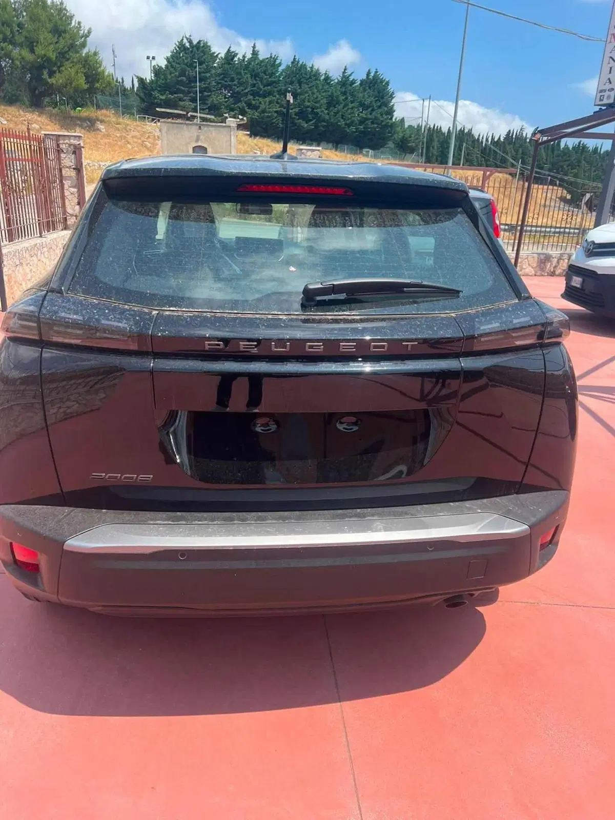 Peugeot 2008 nuova a Foggia (9)