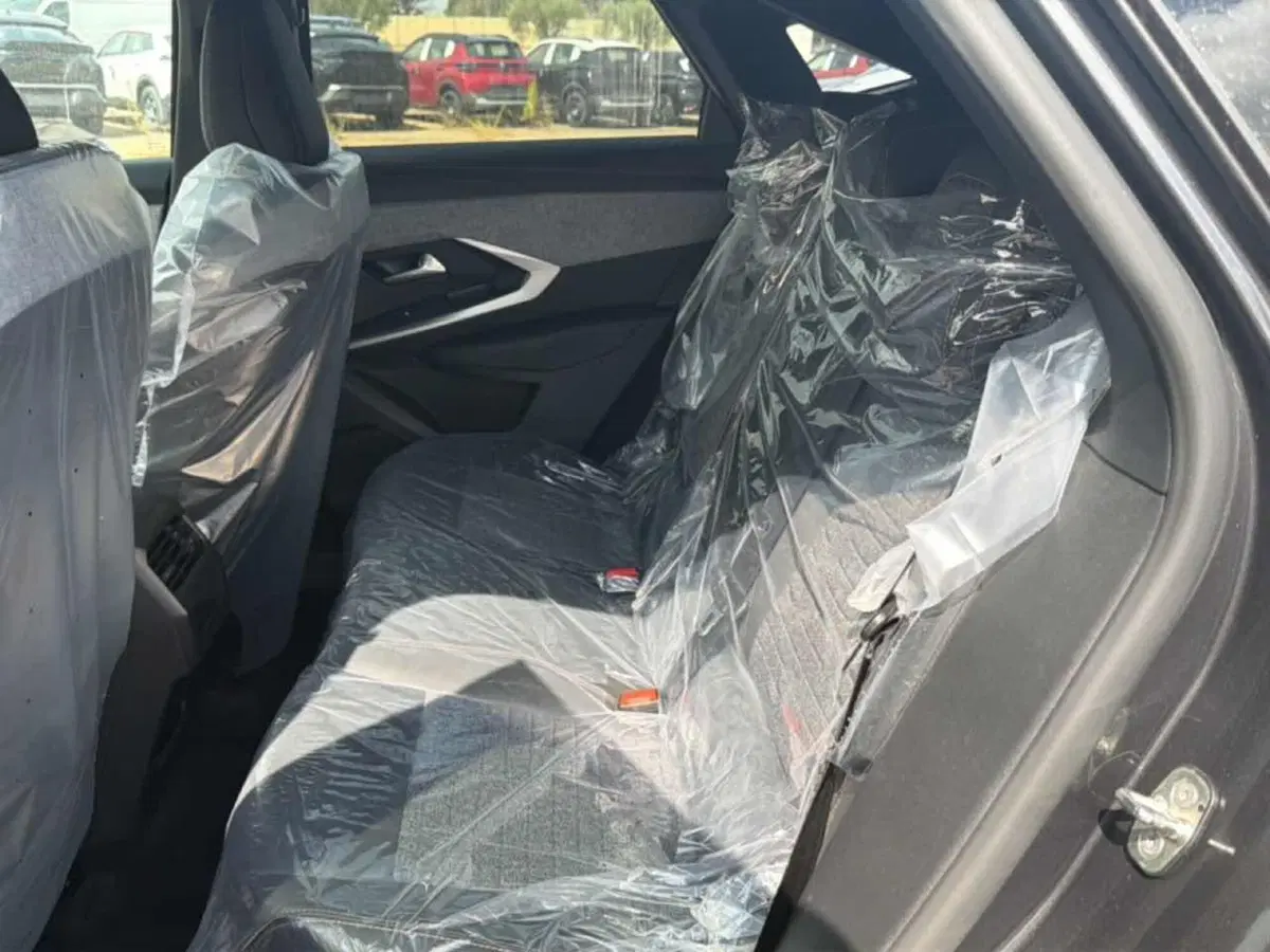 Peugeot 3008 nuova a Foggia (11)