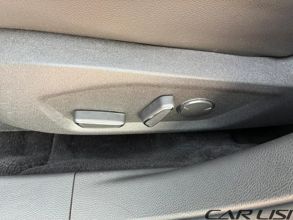 Ford Mondeo Station Wagon usata a Foggia (12)
