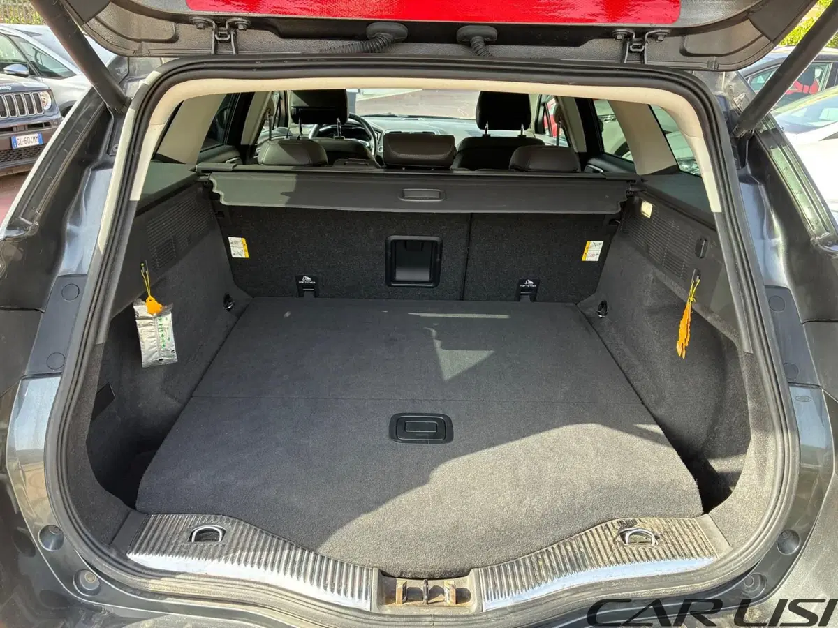 Ford Mondeo Station Wagon usata a Foggia (9)