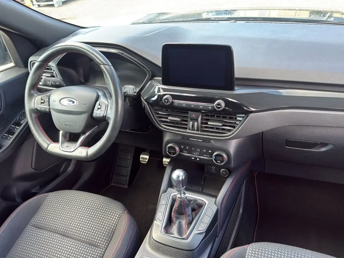 Ford Kuga usata a Terni (10)