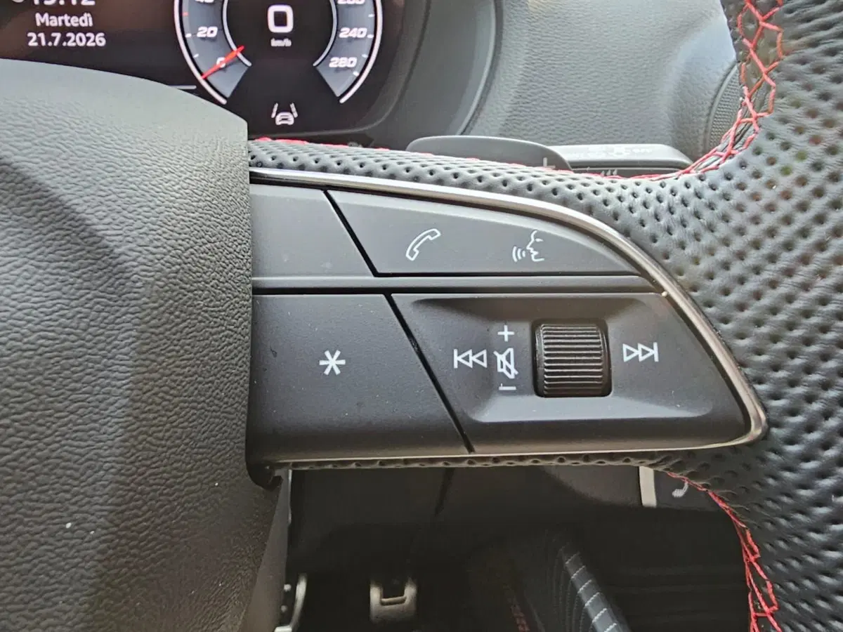 Audi Q2 usata a Bari (7)