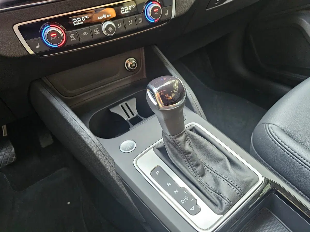 Audi Q2 usata a Bari (12)