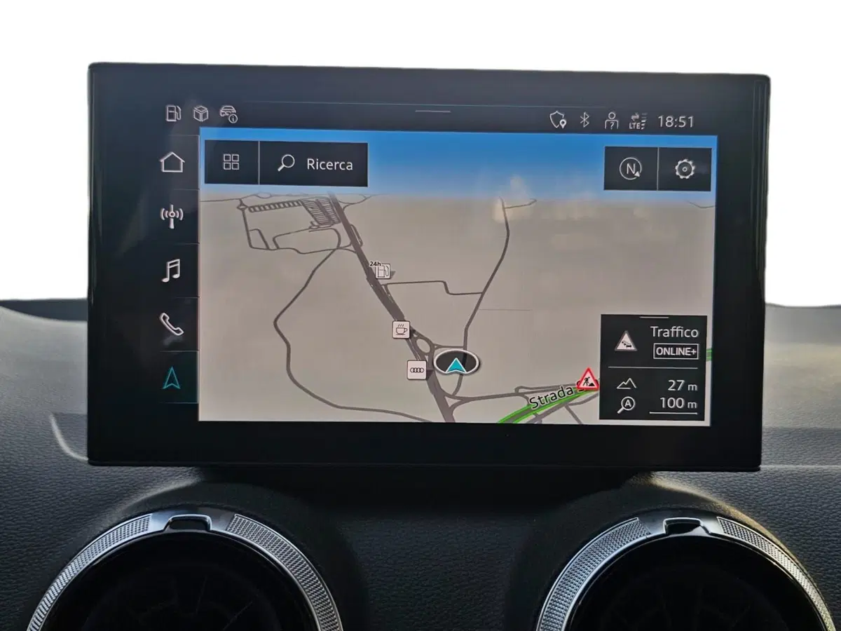 Audi Q2 usata a Bari (16)
