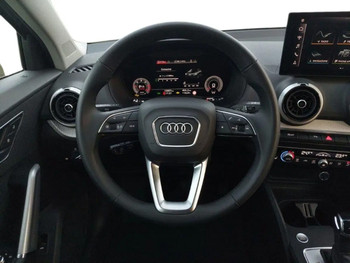 Audi Q2 usata a Bari (3)