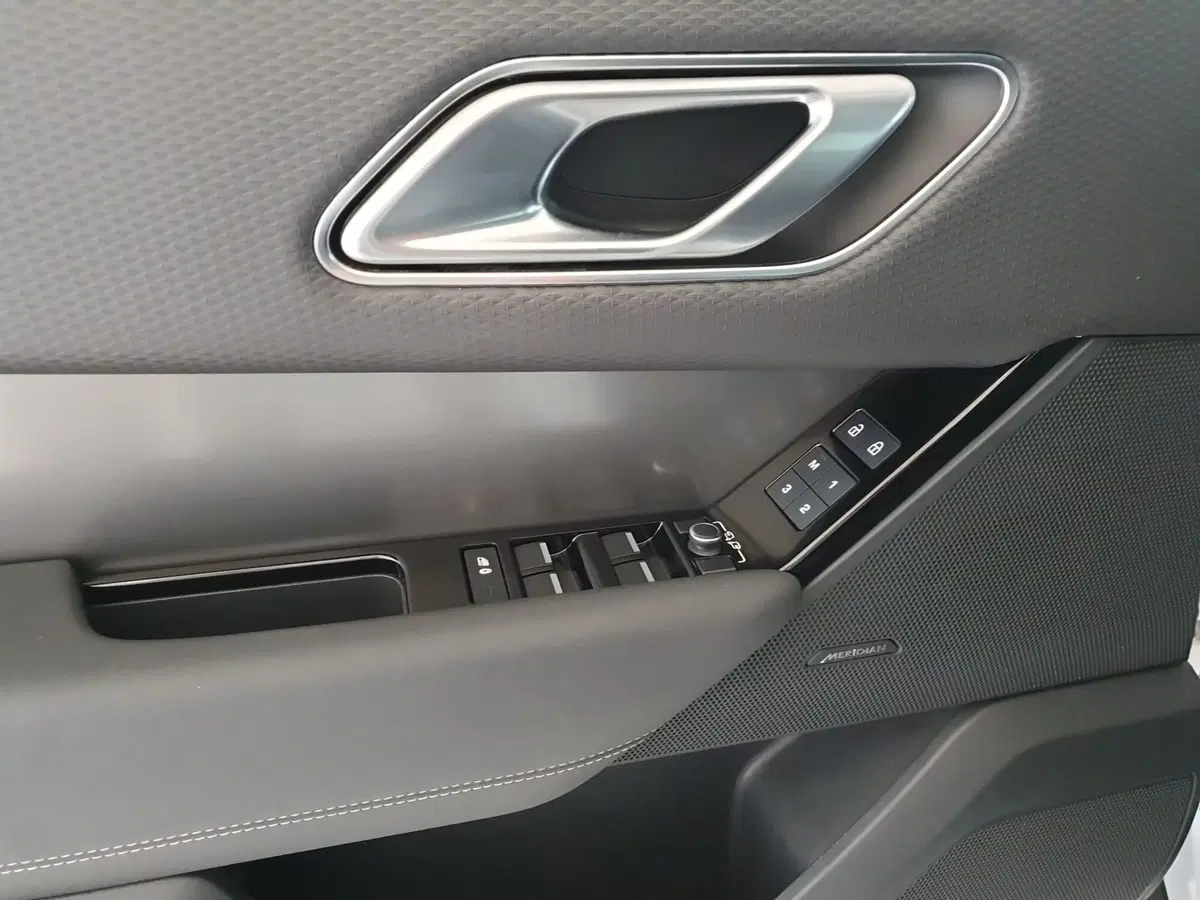 Land Rover Range Rover Velar usata a Monza e Brianza (16)