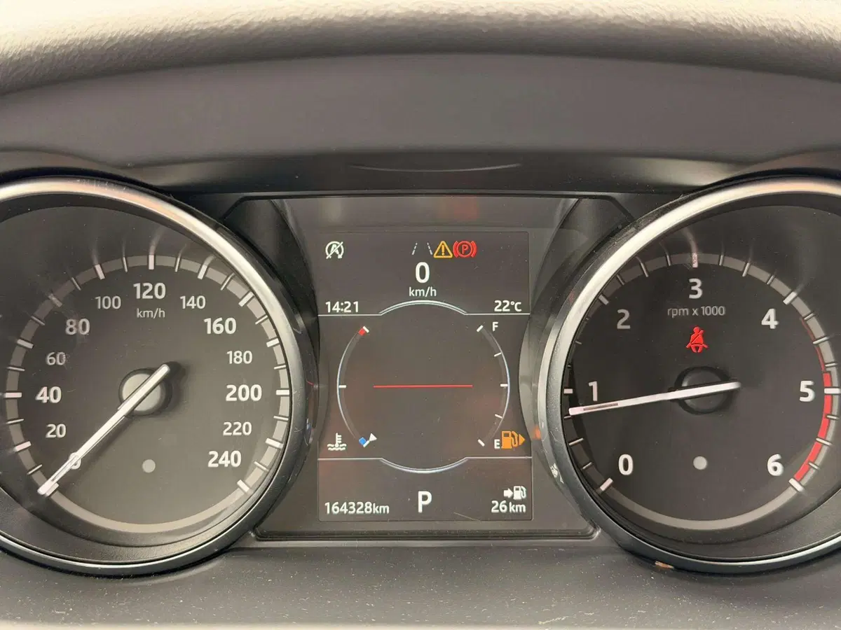 Land Rover Discovery Sport usata a Siena (10)
