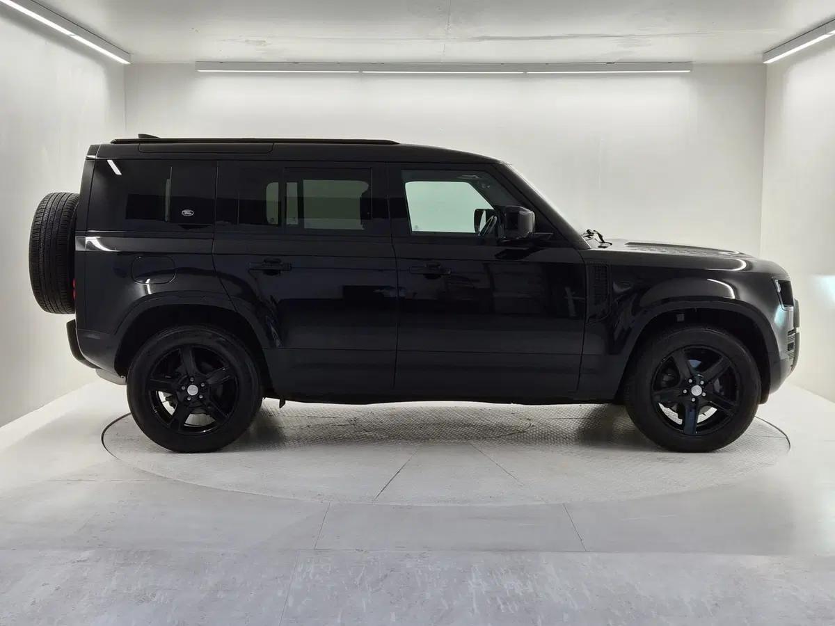Land Rover Defender usata a Bergamo (6)