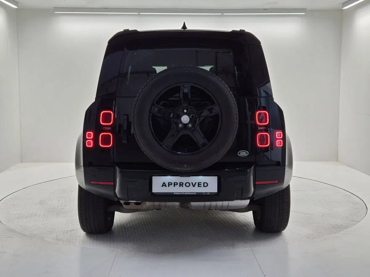 Land Rover Defender usata a Bergamo (7)