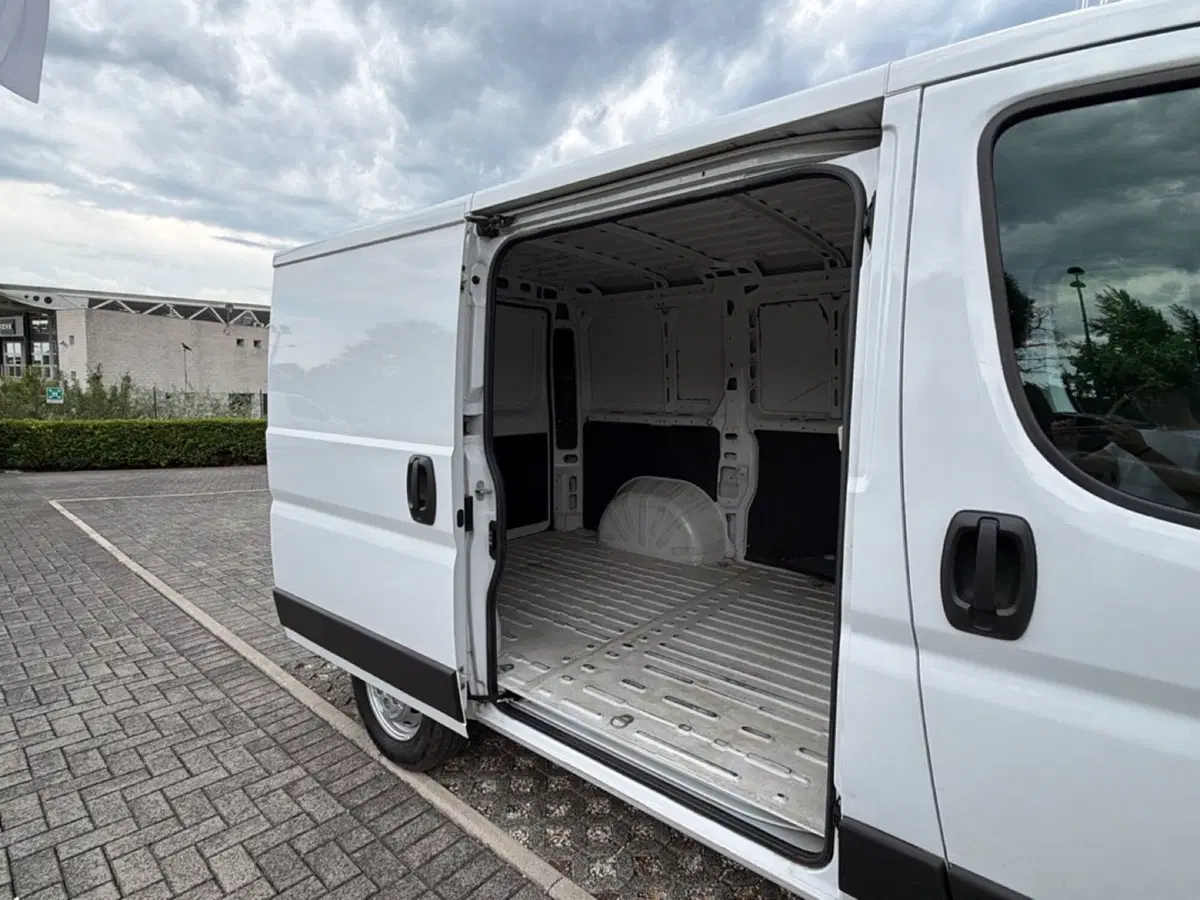 Peugeot Boxer usata a Vicenza (13)
