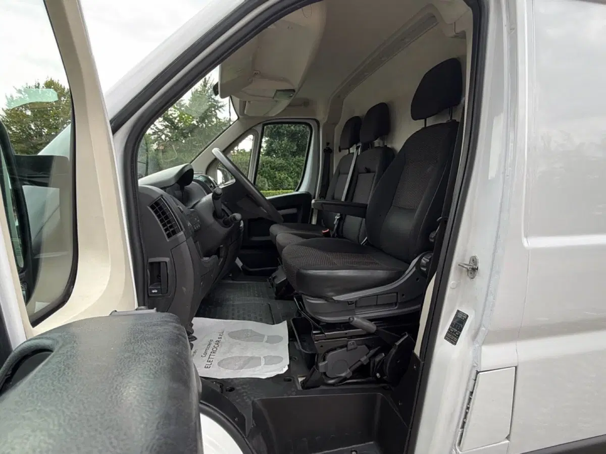 Peugeot Boxer usata a Vicenza (15)