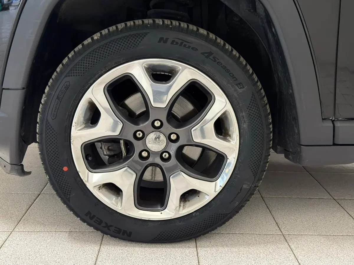Jeep Compass usata a Novara (9)