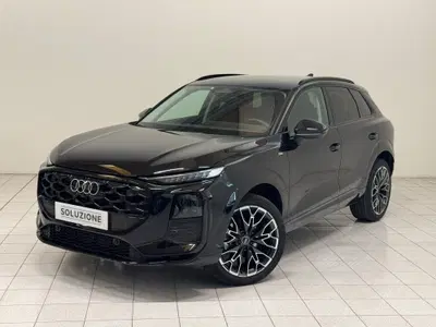 Audi Q3 1.4 TFSI 150 CV S tronic S Line Edition del 2026 usata a Novara