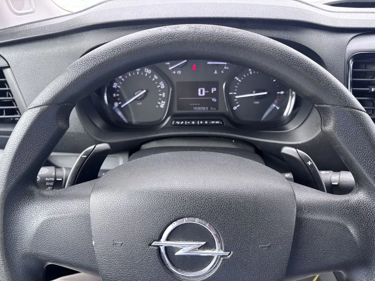 Opel Vivaro Furgone usata a Ancona (16)