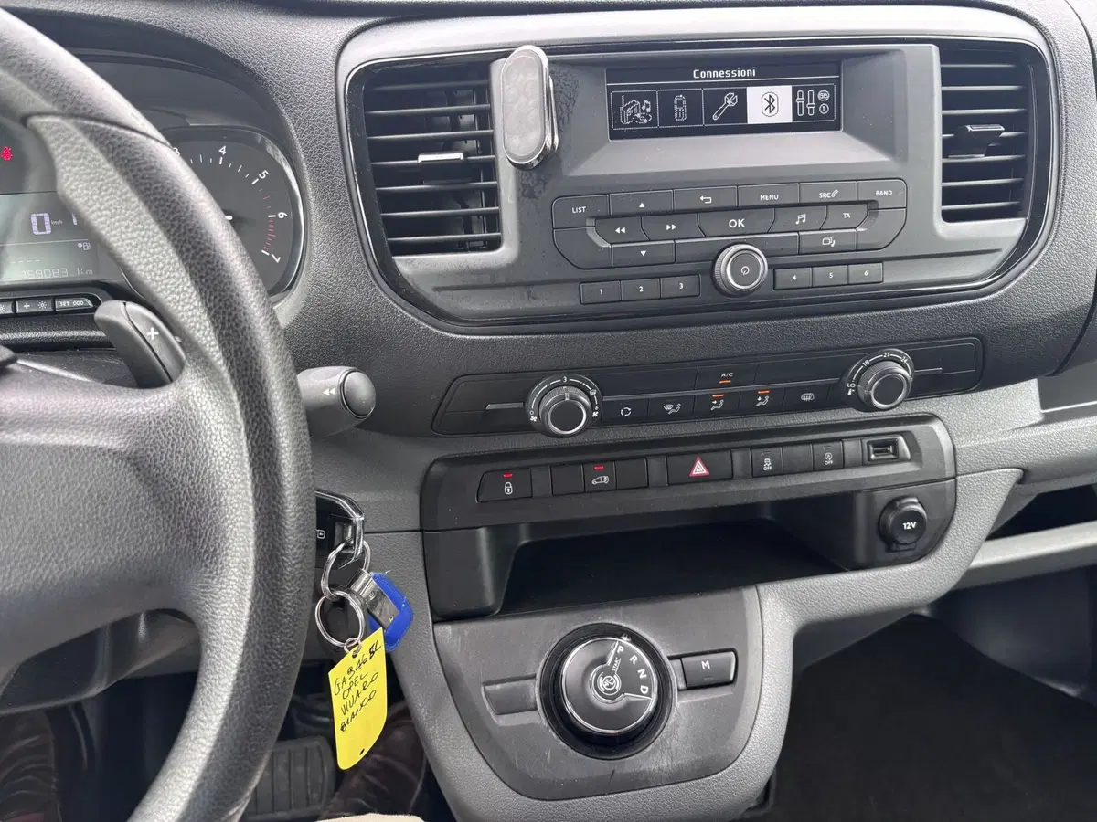 Opel Vivaro Furgone usata a Ancona (19)