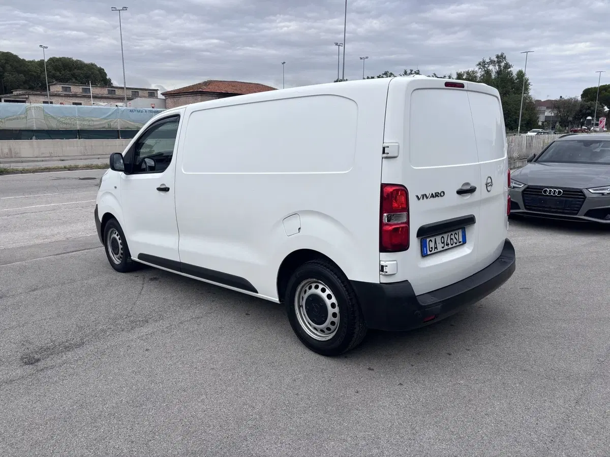 Opel Vivaro Furgone usata a Ancona (7)