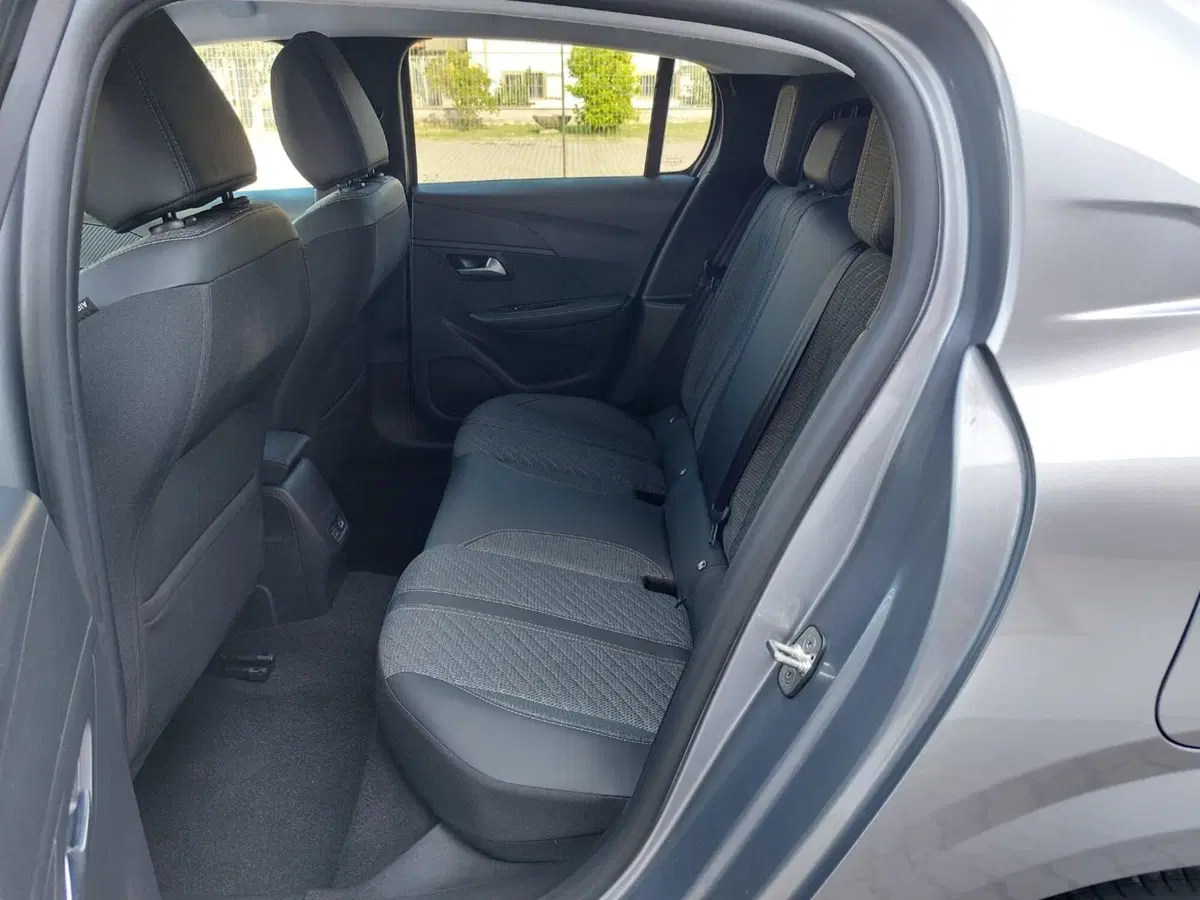 Peugeot 208 usata a Pavia (4)
