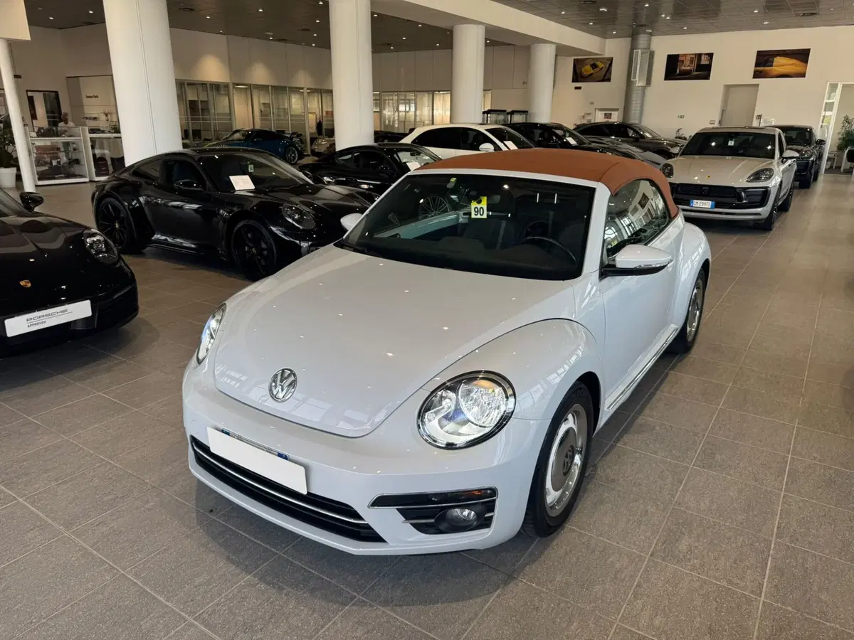 Volkswagen Maggiolino Cabrio usata a Firenze (11)