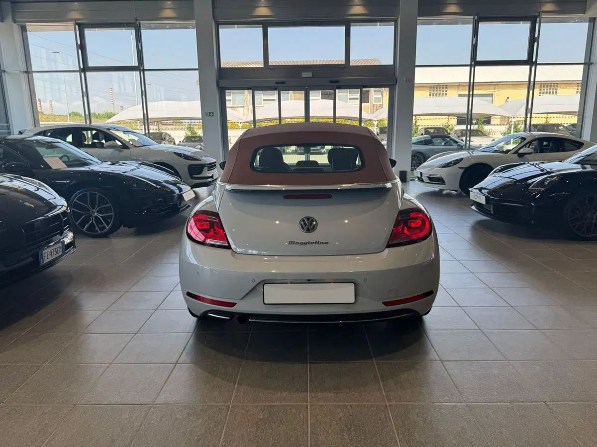 Volkswagen Maggiolino Cabrio usata a Firenze (18)