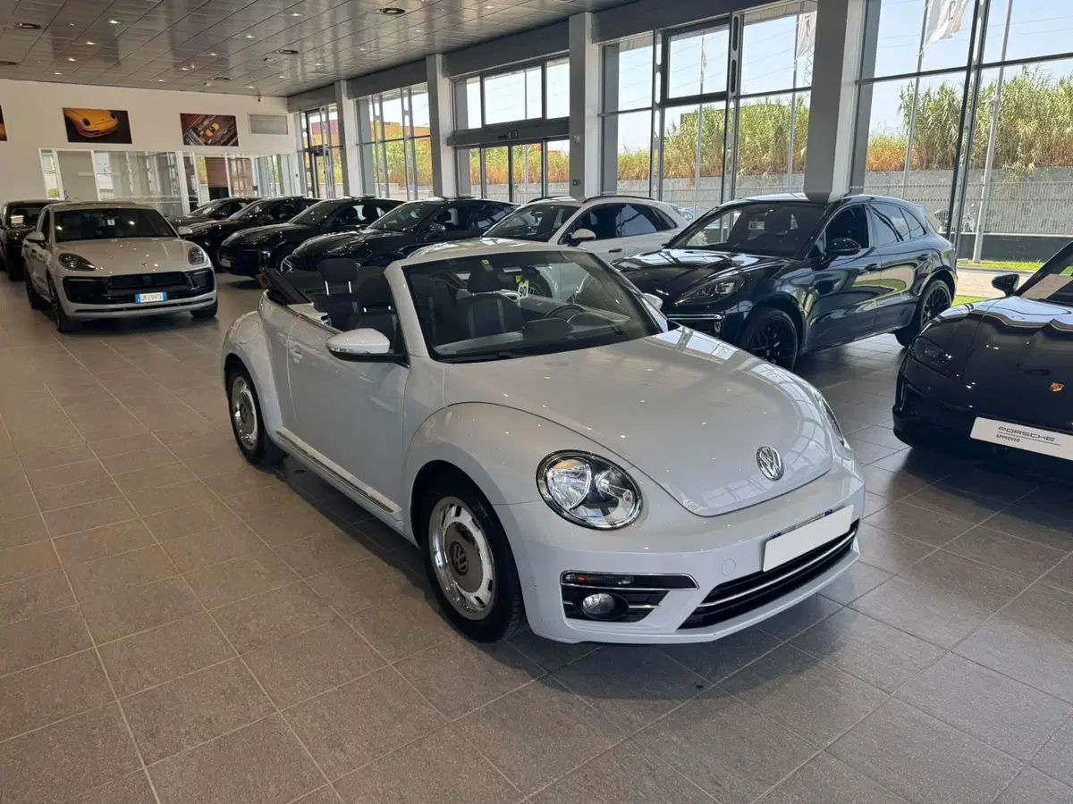 Volkswagen Maggiolino Cabrio usata a Firenze (2)