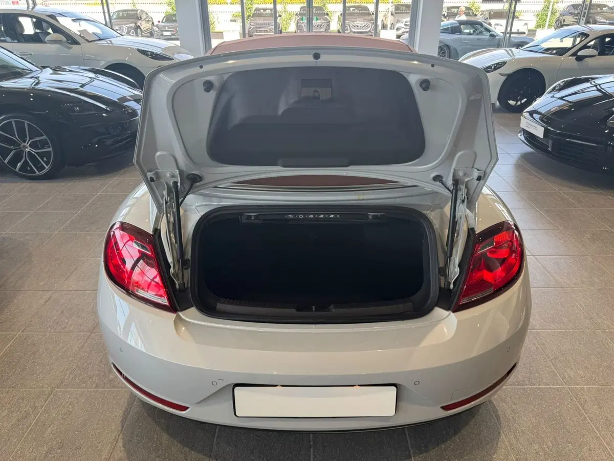 Volkswagen Maggiolino Cabrio usata a Firenze (4)