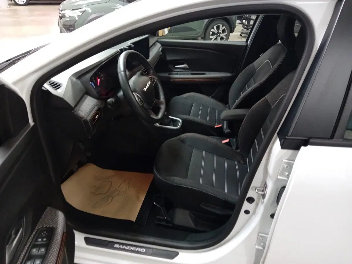 Dacia Sandero usata a Vicenza (12)