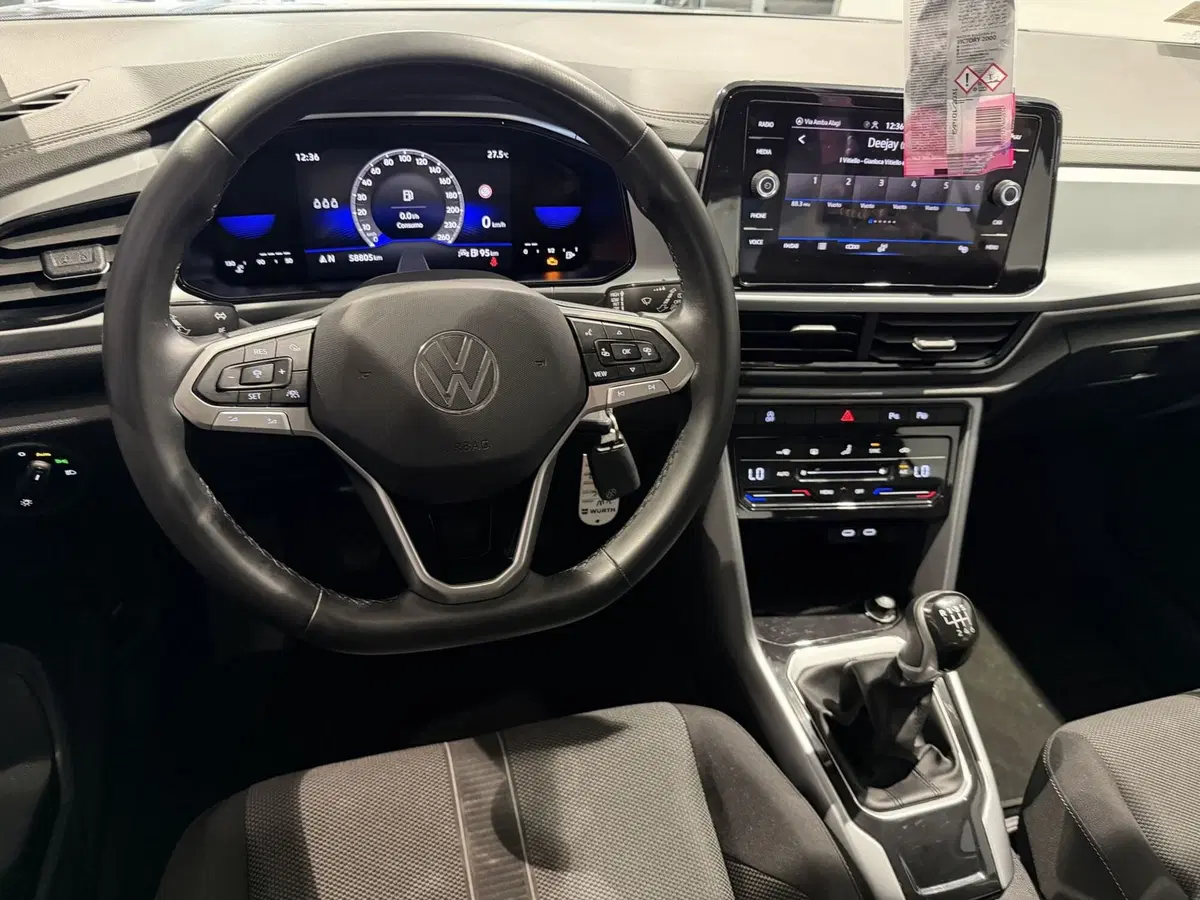 Volkswagen T-Roc usata a Genova (11)