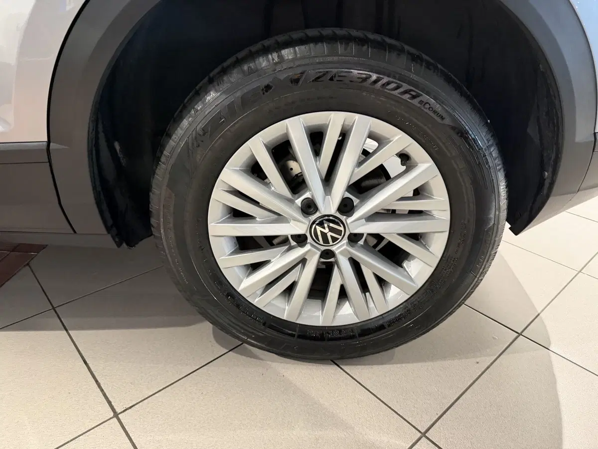 Volkswagen T-Roc usata a Genova (14)