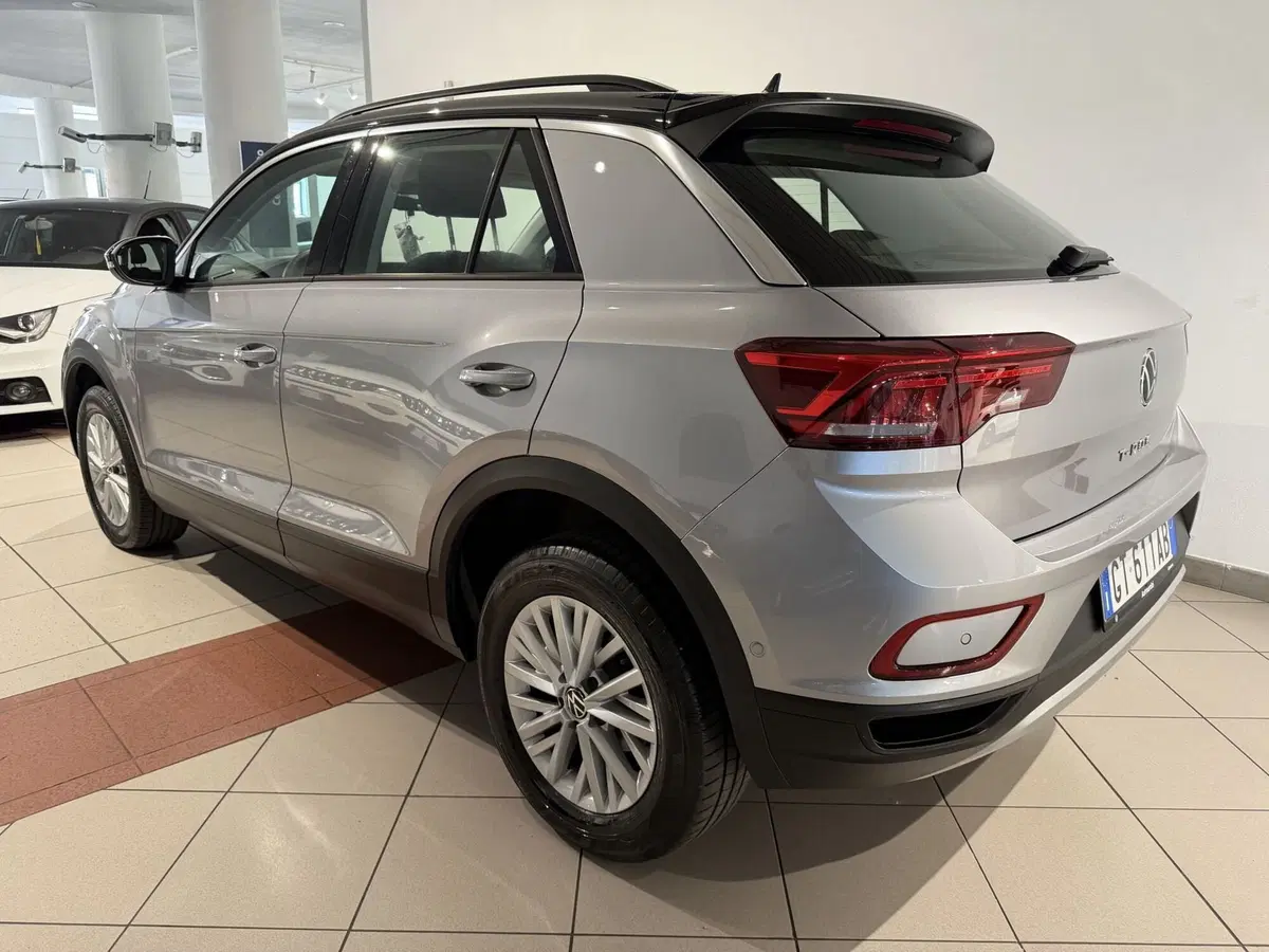 Volkswagen T-Roc usata a Genova (3)