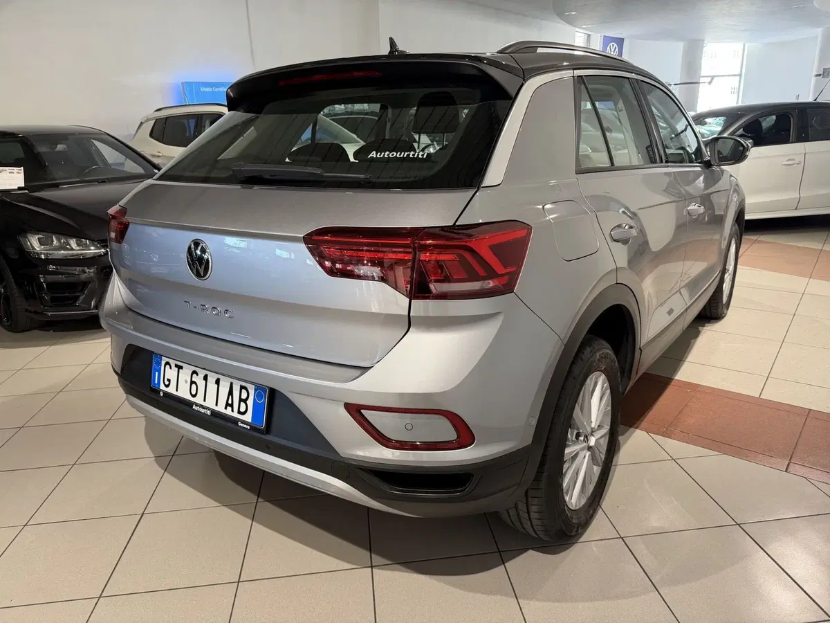 Volkswagen T-Roc usata a Genova (5)