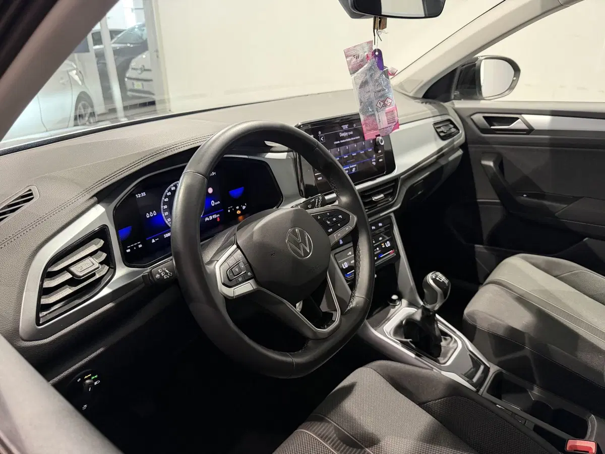 Volkswagen T-Roc usata a Genova (8)