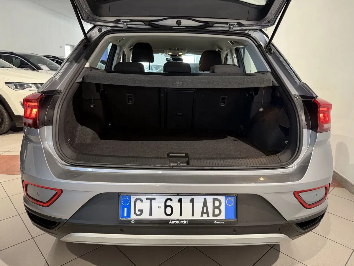 Volkswagen T-Roc usata a Genova (9)
