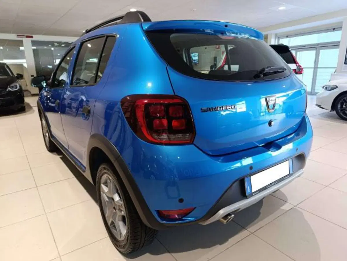 Dacia Sandero usata a Savona (4)