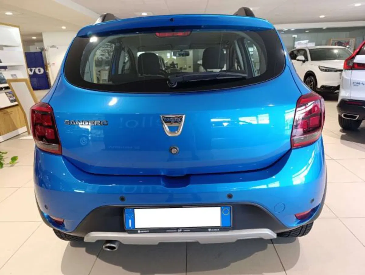 Dacia Sandero usata a Savona (5)