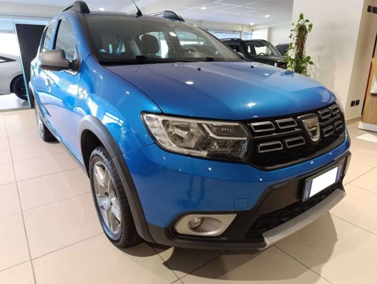 Dacia Sandero usata a Savona (8)