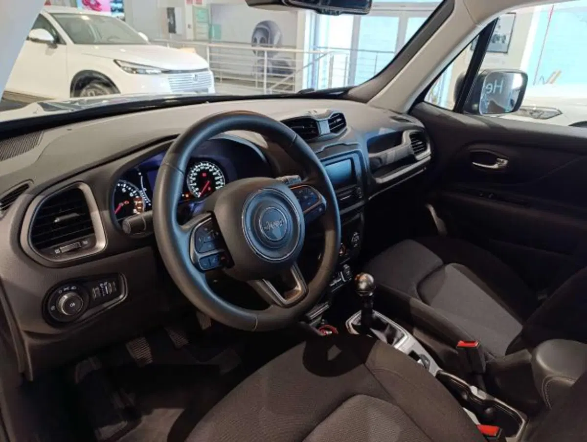 Jeep Renegade usata a Savona (11)
