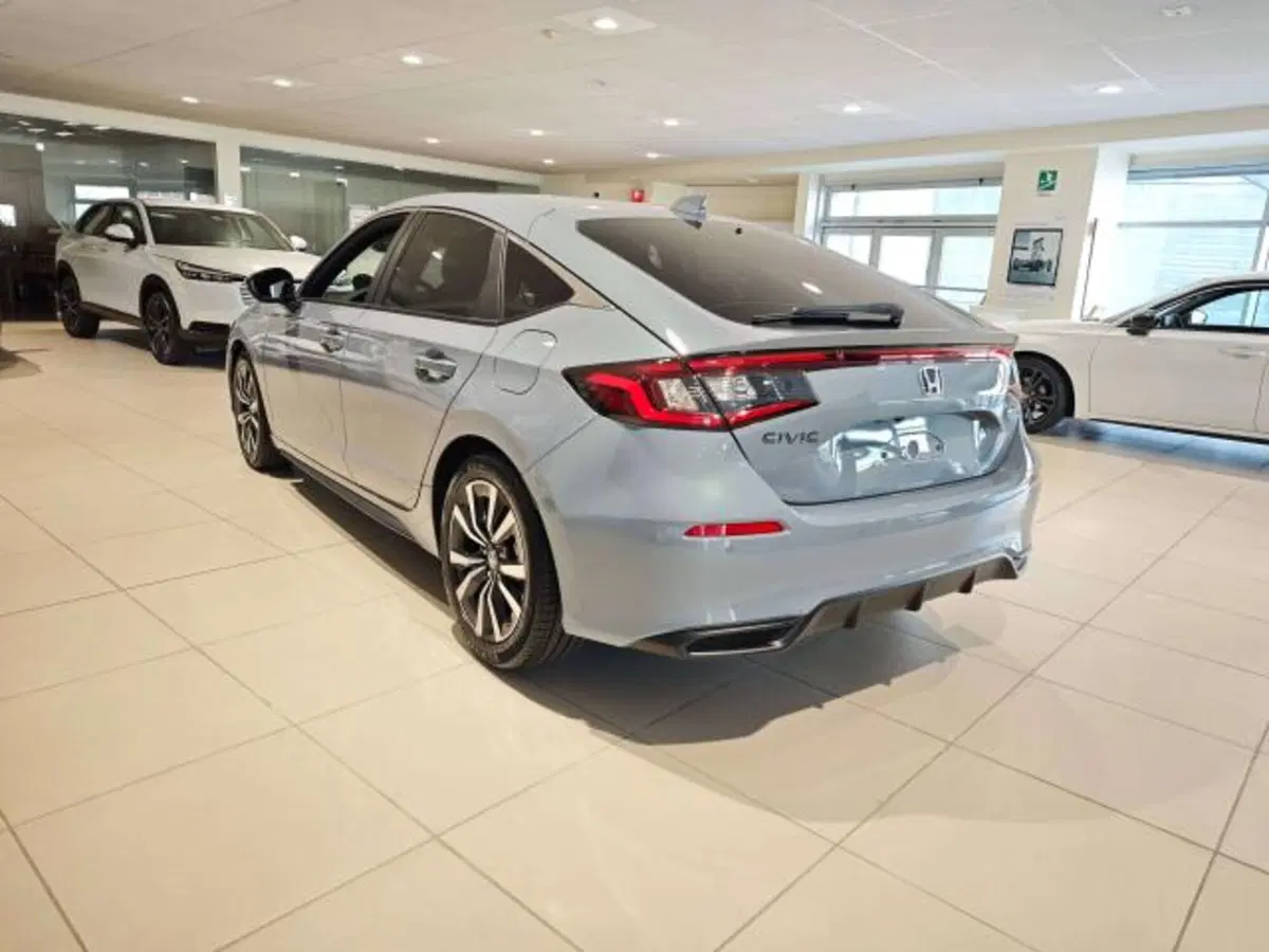 Honda Civic nuova a Savona (5)
