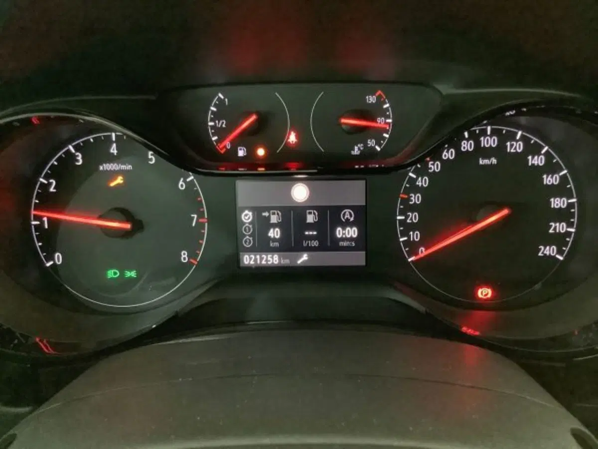 Opel Corsa usata a Catania (15)