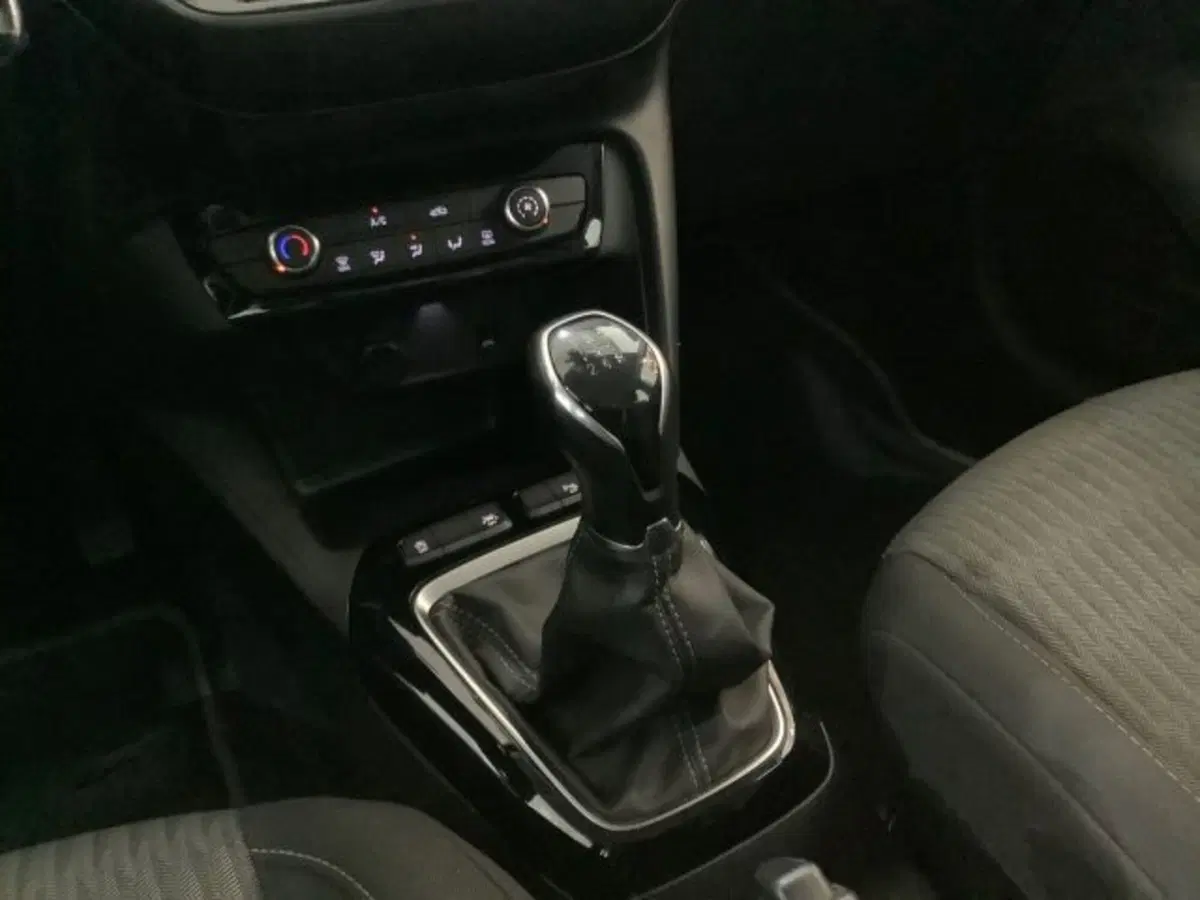 Opel Corsa usata a Catania (8)