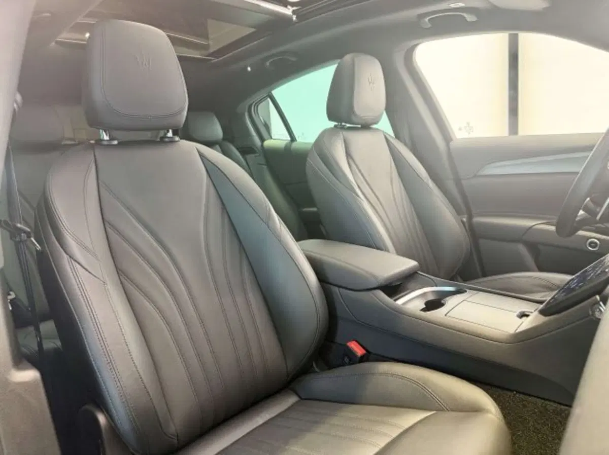 Maserati Grecale usata a Torino (12)