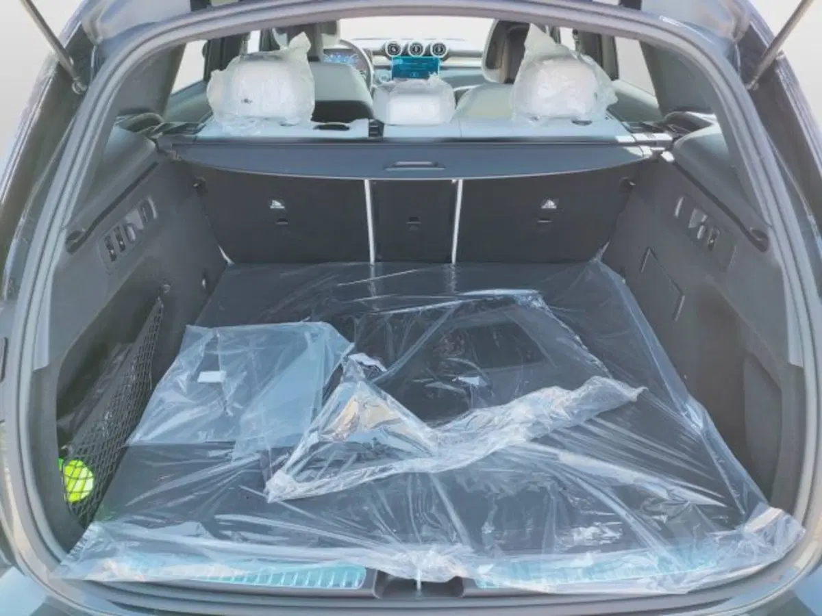 Mercedes-Benz GLC SUV nuova a Teramo (5)