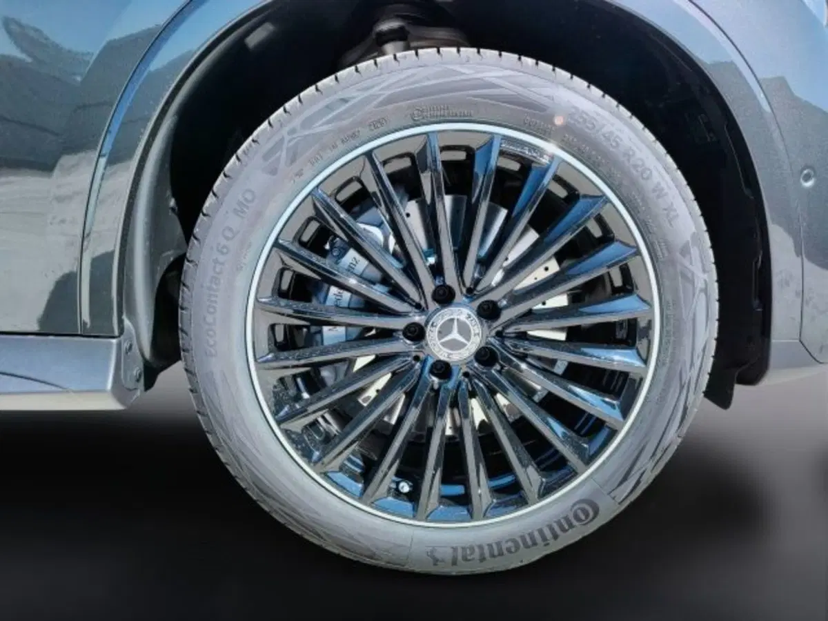 Mercedes-Benz GLC SUV nuova a Teramo (7)