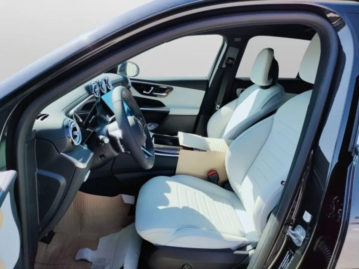 Mercedes-Benz GLC SUV nuova a Teramo (8)