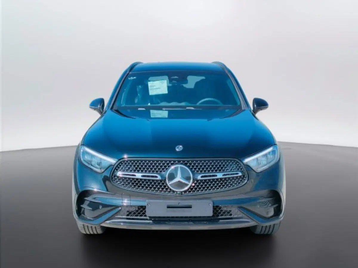 Mercedes-Benz GLC SUV nuova a Teramo (2)