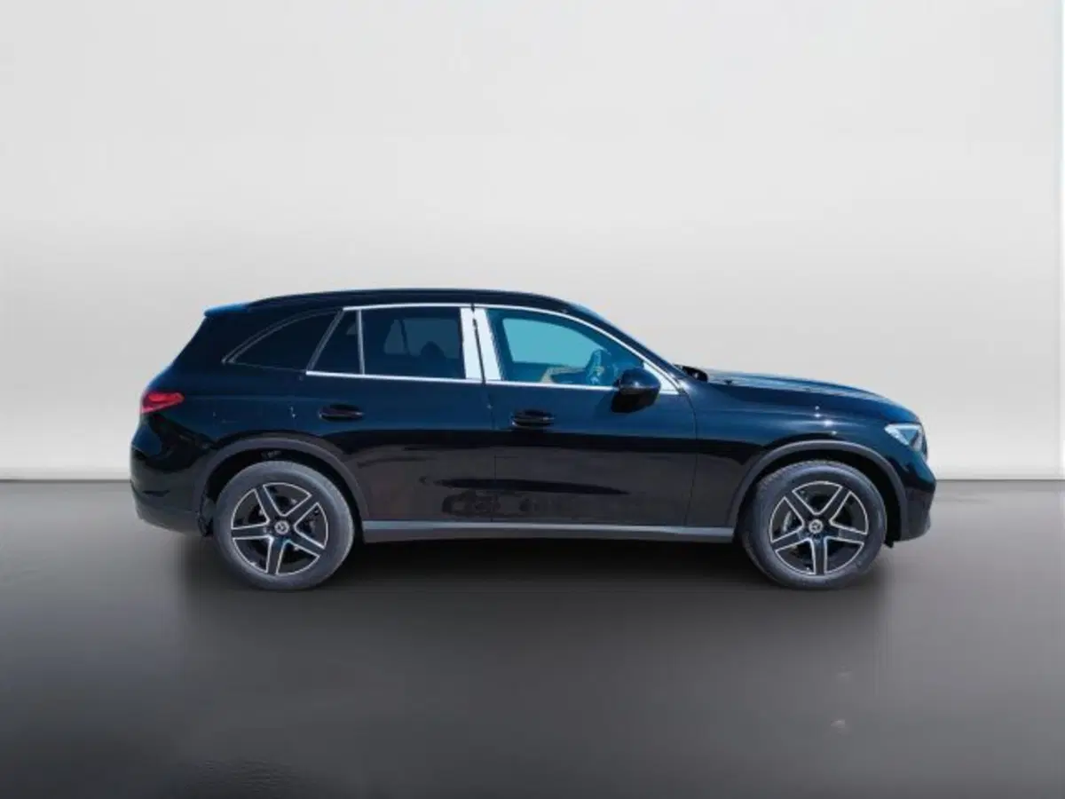Mercedes-Benz GLC SUV nuova a Teramo (6)