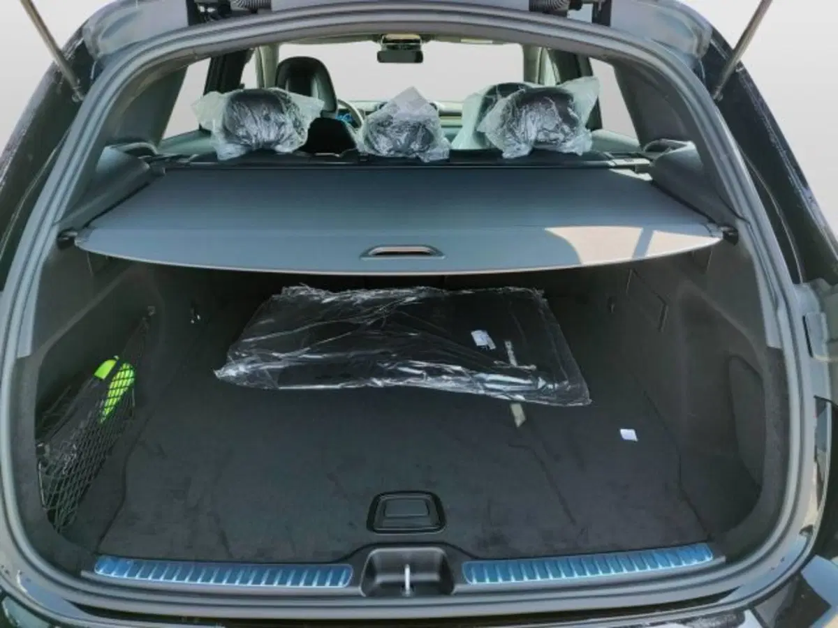 Mercedes-Benz GLC SUV nuova a Teramo (7)