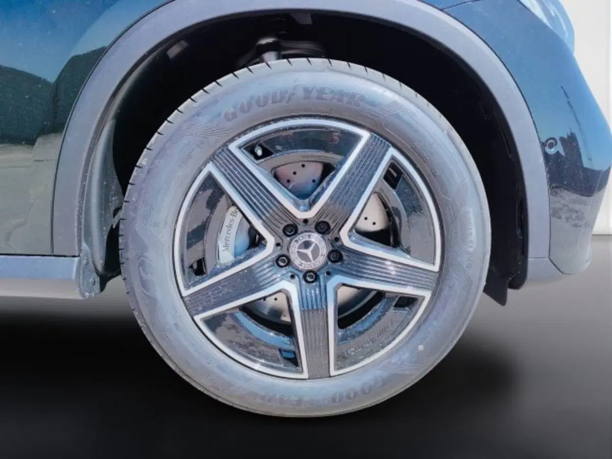Mercedes-Benz GLC SUV nuova a Teramo (8)