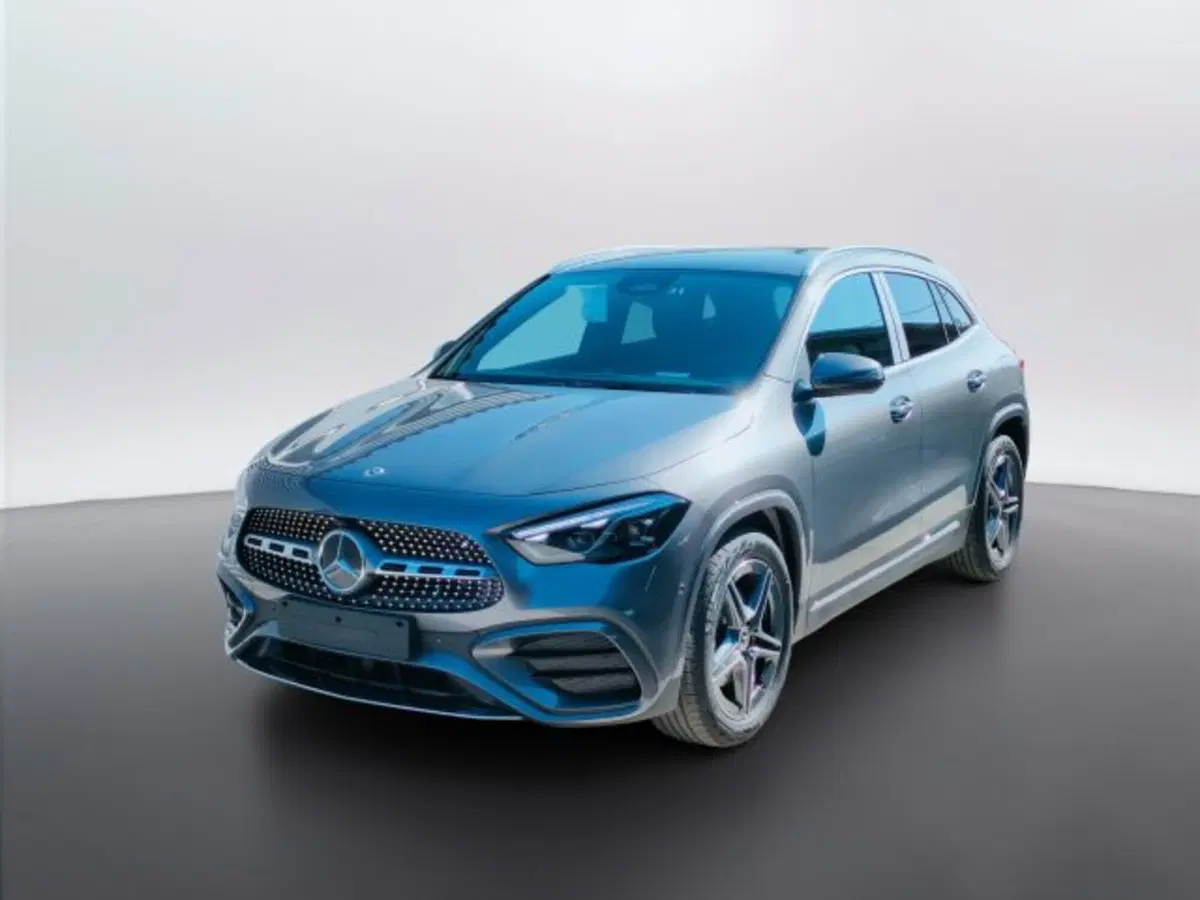 Mercedes-Benz GLA SUV nuova a Teramo